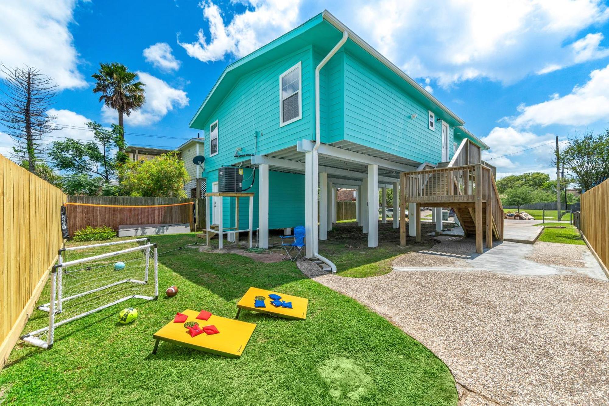 Nr Beach Pier Oasis Game Tables Yard Bbq Galveston Exterior foto